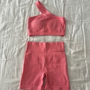 Brand new pink workout set